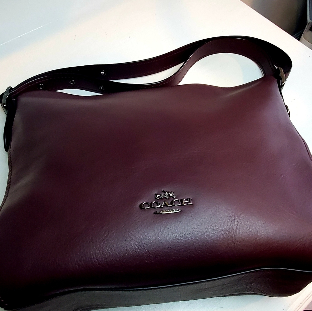 Coach Hadley Hobo Bag Burgundy